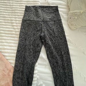 lululemon aligns 25”